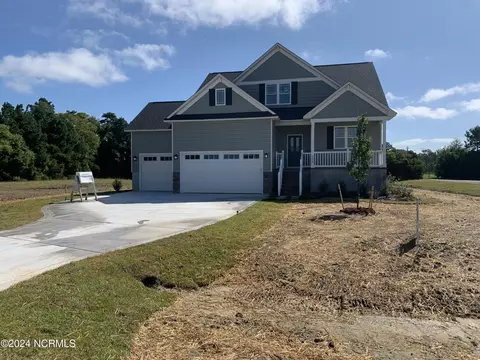 202 N Tamassee Ln, Beaufort, NC 28516