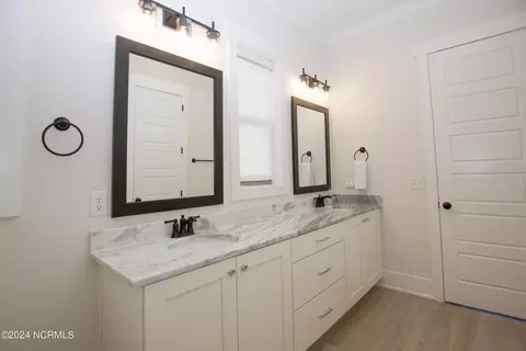 Bath - 32 Ballybunion Ln, Pinehurst, NC 28374 photo 5 of 11