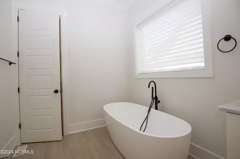 Bath - 32 Ballybunion Ln, Pinehurst, NC 28374 photo 7 of 11