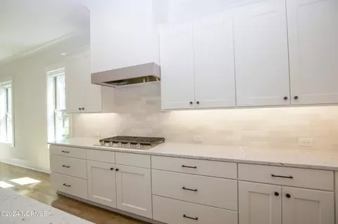 Kitchen - 32 Ballybunion Ln, Pinehurst, NC 28374 photo 3 of 6