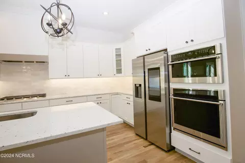Kitchen - 32 Ballybunion Ln, Pinehurst, NC 28374 photo 2 of 6