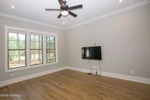 Living - 32 Ballybunion Ln, Pinehurst, NC 28374 photo 10 of 11