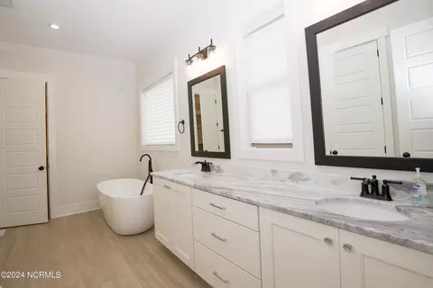 Bath - 32 Ballybunion Ln, Pinehurst, NC 28374 photo 6 of 11