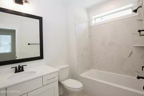 Bath - 32 Ballybunion Ln, Pinehurst, NC 28374 photo 11 of 11
