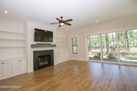 Living - 32 Ballybunion Ln, Pinehurst, NC 28374 photo 4 of 11