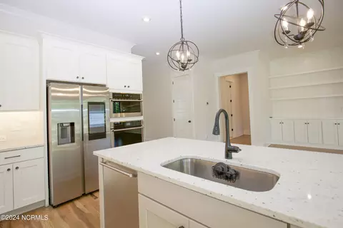 Kitchen - 32 Ballybunion Ln, Pinehurst, NC 28374 photo 5 of 6