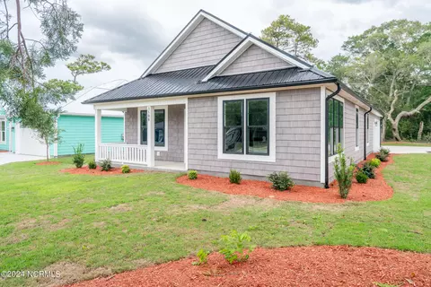 3508 E Oak Island Dr, Oak Island, NC 28465