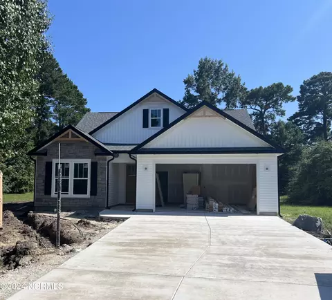 8759 Nottoway Ave NW, Calabash, NC 28467