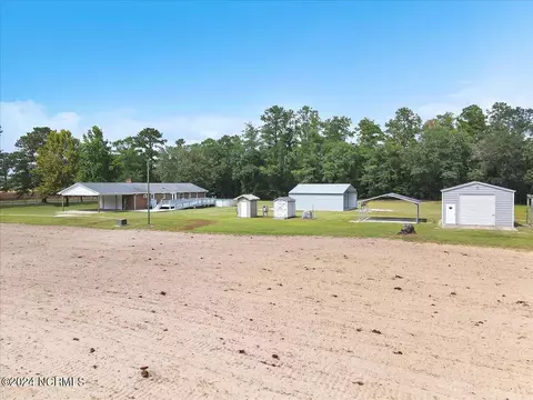 Exterior - 17489 Nc Highway 210 E, Ivanhoe, NC 28447 photo 10 of 11