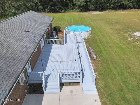 Exterior - 17489 Nc Highway 210 E, Ivanhoe, NC 28447 photo 5 of 11