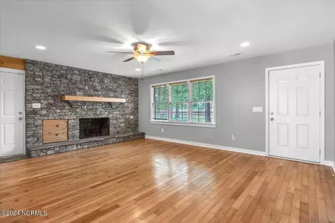 Living - 17489 Nc Highway 210 E, Ivanhoe, NC 28447 photo 6 of 6