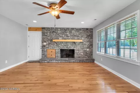 Living - 17489 Nc Highway 210 E, Ivanhoe, NC 28447 photo 3 of 6