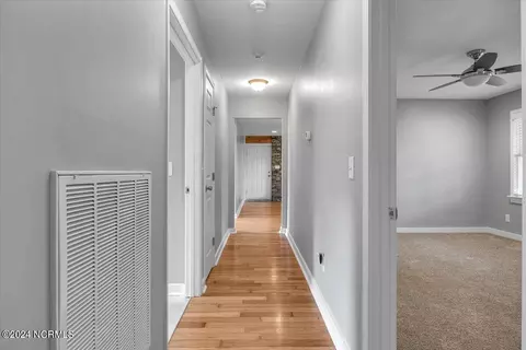 Entry Way - 17489 Nc Highway 210 E, Ivanhoe, NC 28447 photo 4 of 4