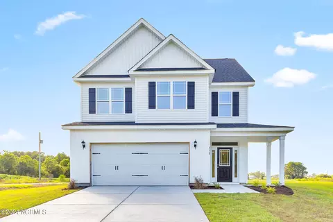 312 Starky Dr, Richlands, NC 28574
