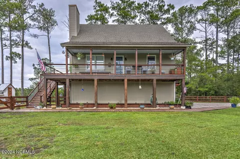 575 Spring Dr, Aurora, NC 27806