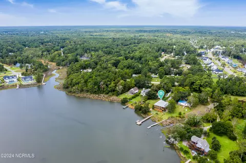 View/Area - 722 Bay Harbor Dr, Hampstead, NC 28443 photo 9 of 15
