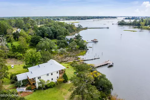 View/Area - 722 Bay Harbor Dr, Hampstead, NC 28443 photo 12 of 15