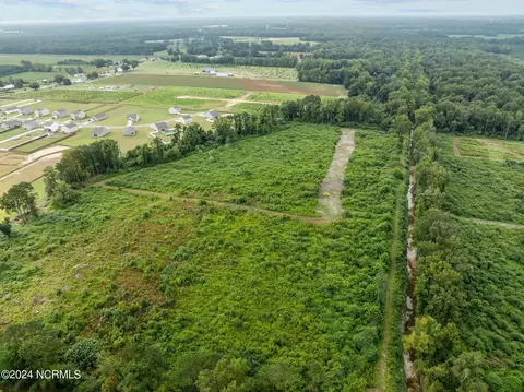 2062 Nc-102, Ayden, NC 28513 photo 11