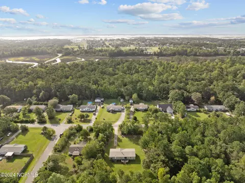 110 Shelley Rd, Hampstead, NC 28443 photo 15