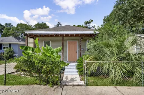 1114 S 6th St, Wilmington, NC 28401