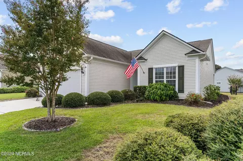 5233 Windlass Rd, Southport, NC 28461
