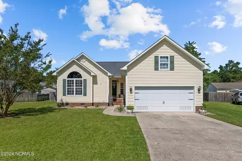 105 Counts Ct, New Bern, NC 28562