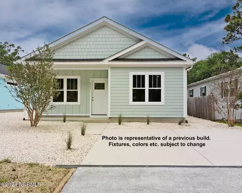 219 NE 75th St, Oak Island, NC 28465