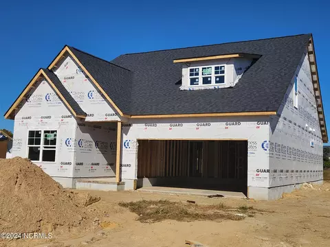 2885 Tucker Hill Dr, Grimesland, NC 27837