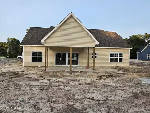 1514 Cricket Dr, Greenville, NC 27834