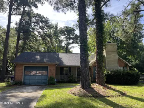 7012 Northbend Rd, Wilmington, NC 28411