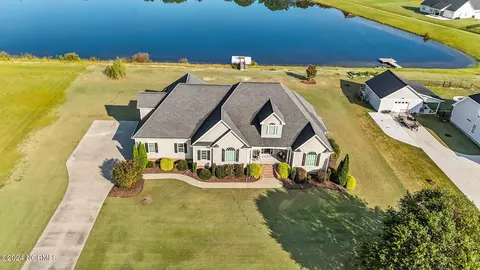 6076 J D Sutton Dr, Grifton, NC 28530