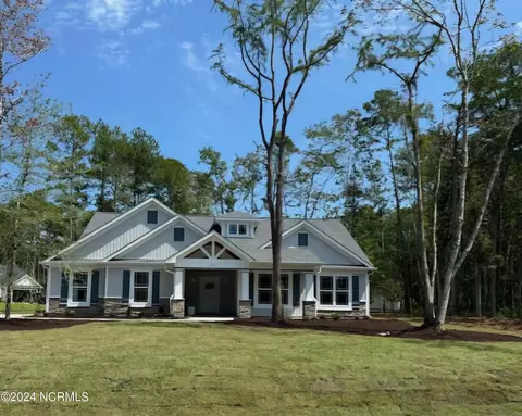 788 Boundaryline Dr NW, Calabash, NC 28467