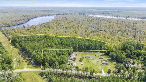 1442 Cowpen Landing Rd, Wilmington, NC 28401