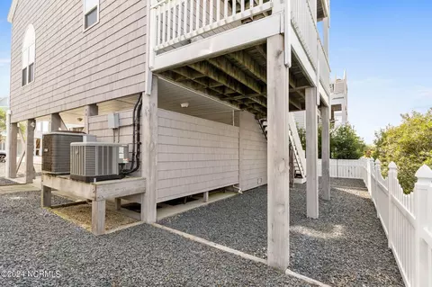 Exterior - 416 38th St, Sunset Beach, NC 28468 photo 14 of 15