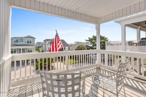 Exterior - 416 38th St, Sunset Beach, NC 28468 photo 8 of 15