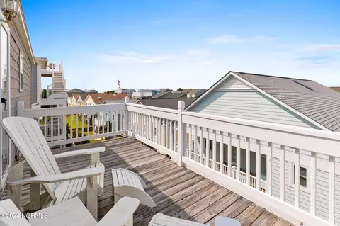 Exterior - 416 38th St, Sunset Beach, NC 28468 photo 9 of 15
