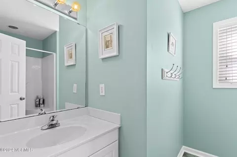 Bath - 416 38th St, Sunset Beach, NC 28468 photo 7 of 7