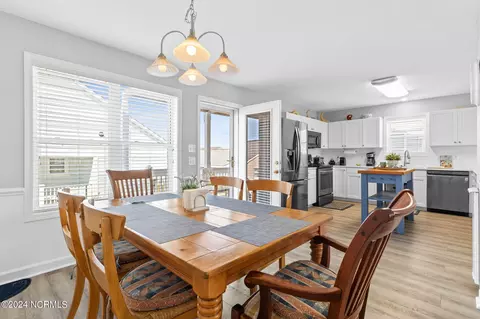 Dining - 416 38th St, Sunset Beach, NC 28468 photo 1 of 1