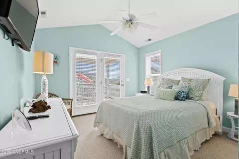 Bedroom - 416 38th St, Sunset Beach, NC 28468 photo 10 of 10