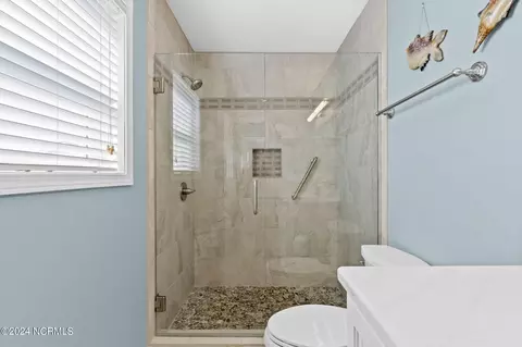 Bath - 416 38th St, Sunset Beach, NC 28468 photo 2 of 7