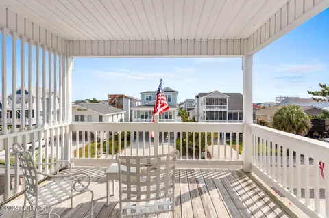 Exterior - 416 38th St, Sunset Beach, NC 28468 photo 7 of 15
