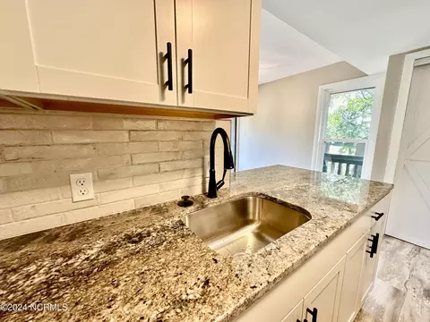 Kitchen - 85 Pine Valley Rd #44, Pinehurst, NC 28374 photo 4 of 6