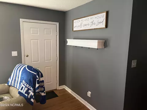 Entry Way - 3863 Robin Rd, Ayden, NC 28513 photo 1 of 5