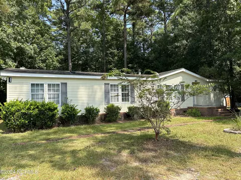 110 Summit Ridge Dr, Rocky Point, NC 28457
