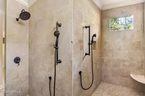 Bath - 26 Elkton Dr, Pinehurst, NC 28374 photo 4 of 7