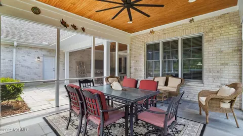 Exterior - 26 Elkton Dr, Pinehurst, NC 28374 photo 5 of 9