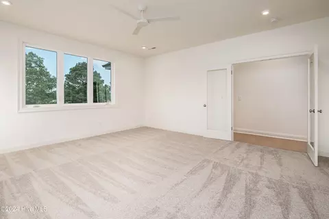 Bedroom - 76 Pine Tree Pt, Snow Hill, NC 28580 photo 8 of 12