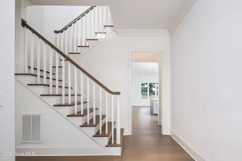 Entry Way - 76 Pine Tree Pt, Snow Hill, NC 28580 photo 1 of 2