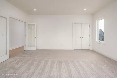 Bedroom - 76 Pine Tree Pt, Snow Hill, NC 28580 photo 7 of 12