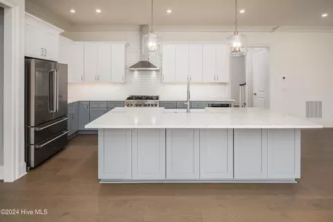 Kitchen - 76 Pine Tree Pt, Snow Hill, NC 28580 photo 1 of 3